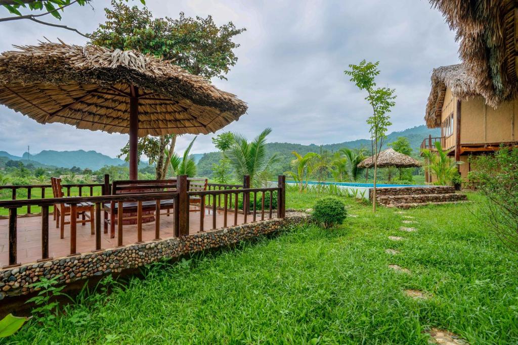 Khách sạn Mai Châu Onsen Retreat - Ảnh 10