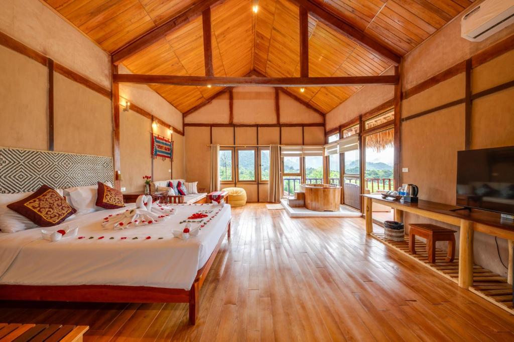 Khách sạn Mai Châu Onsen Retreat - Ảnh 3