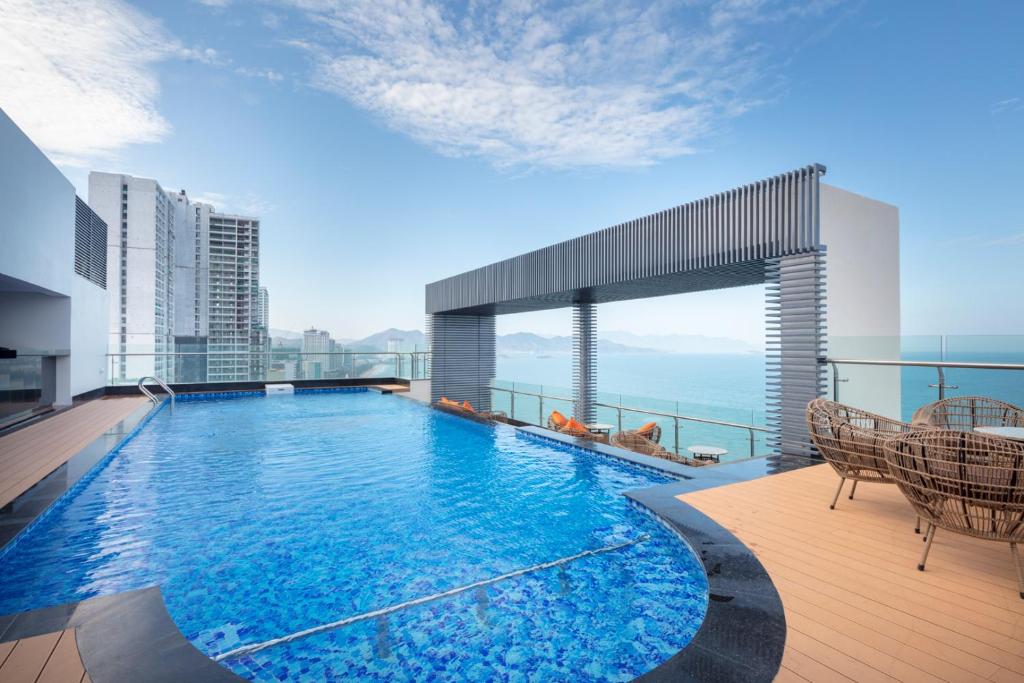 Khách sạn Comodo Nha Trang - Ảnh 6