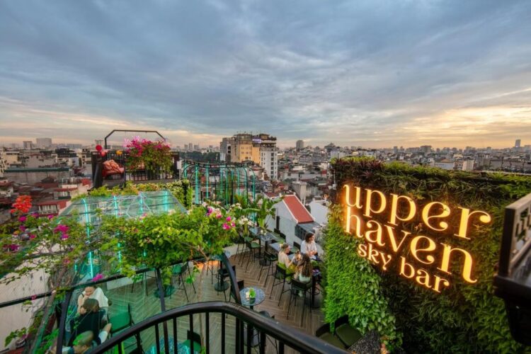 Tổ hợp khách sạn MAY DE VILLE CROWN HOTEL & SPA