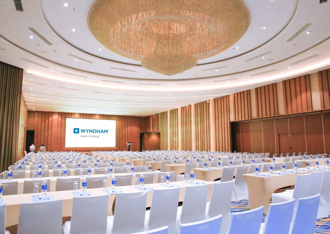 Tổ chức tiệc, hội nghị
